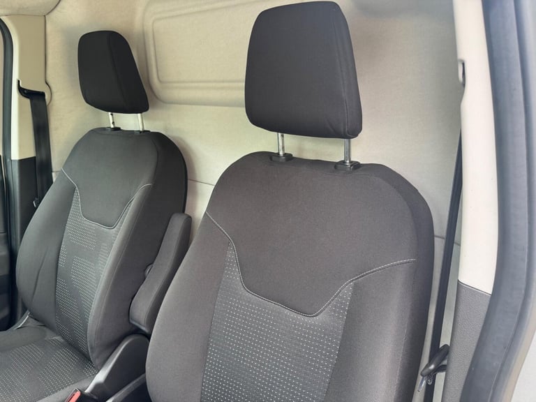 2022 Ford Transit Courier 1.0 EcoBoost Limited L1 Euro 6 5dr PANEL VAN Petrol Manual