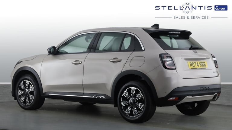 2024 Fiat 600 1.2 MHEV SUV 5dr Petrol Hybrid e-DCT Euro 6 (s/s) (100 ps) SUV Hybrid Automatic
