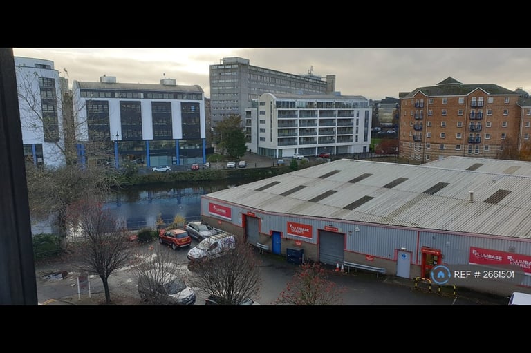 2 bedroom flat in Sandport Way, Edinburgh, EH6 (2 bed) (#2661501)