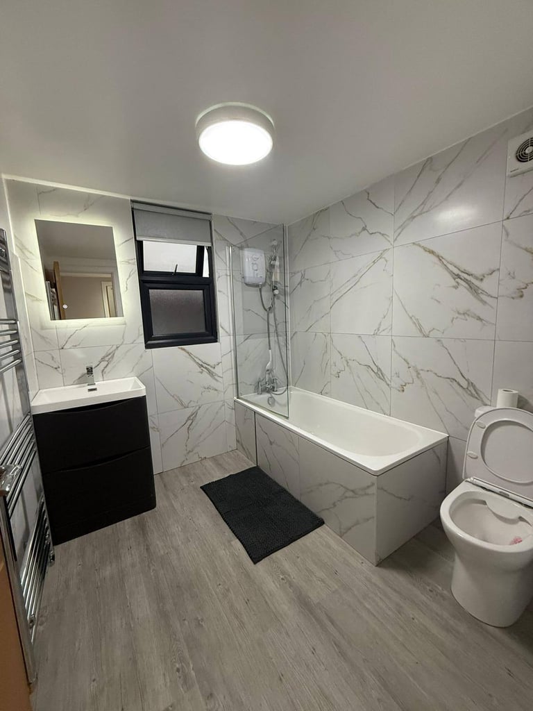 Private room for rent 