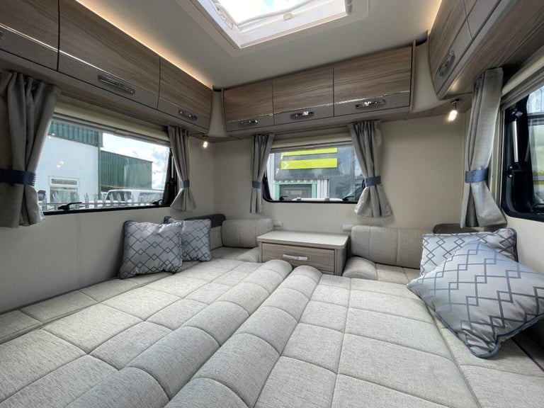 Elddis Majestic 120 2 Berth 2 Belt End lounge motorhome 3500kg