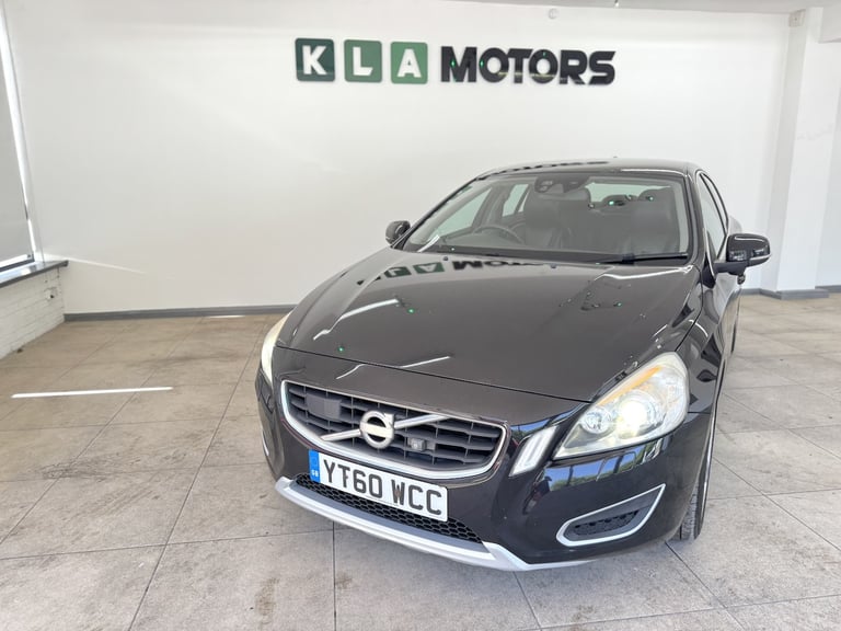 VOLVO S60 2.4 D5 SE Lux Black Auto Diesel 2010