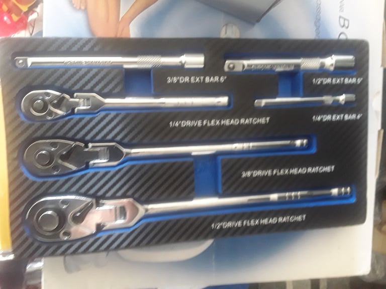 image for X6 flexible ratchets sizes x3  1/2 1/4 3/8  and x3 extension bars in tool tray new bargain 
