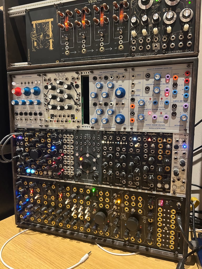 Doepfer LC-9 Eurorack Synthesizer case 84HP