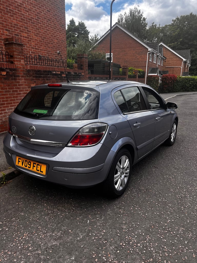 2009 Vauxhall, ASTRA, 1.8 Petrol Automatic 