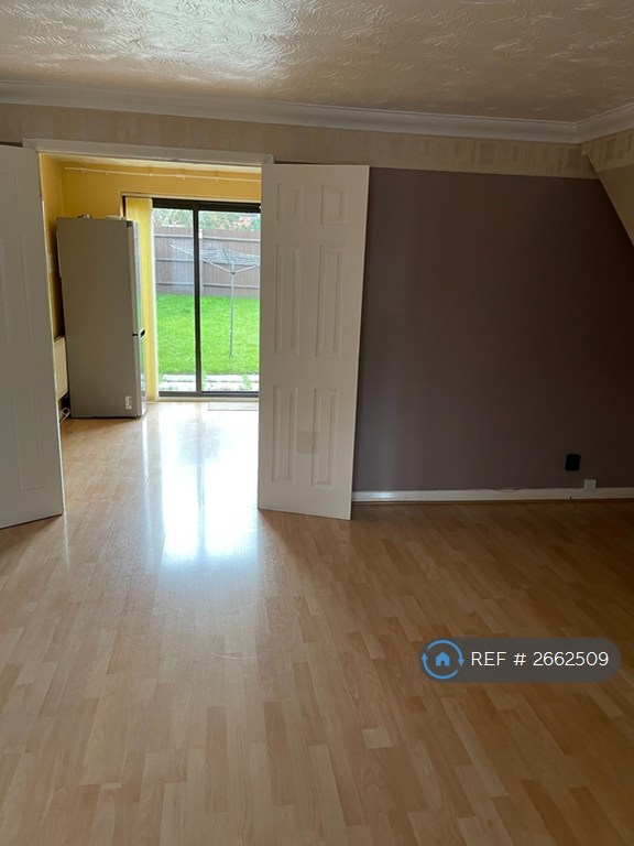 3 bedroom house in Blansby Chase, Emerson Valley, Milton Keynes, MK4 (3 bed) (#2662509)