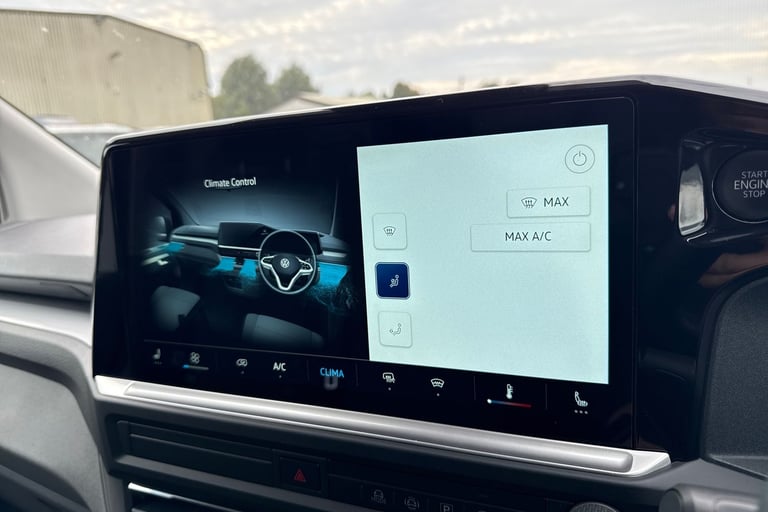 2025 Volkswagen Transporter 2.0 TDI 150 Commerce Pro Van Auto PANEL VAN DIESEL Automatic