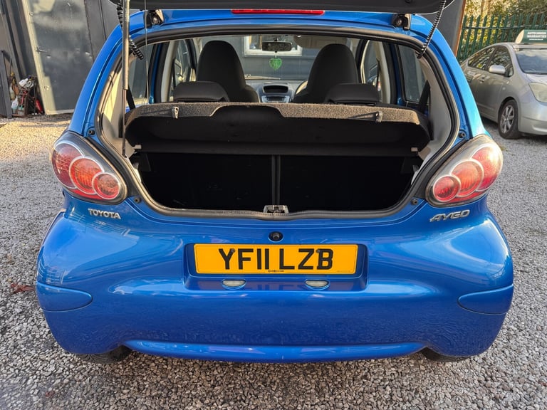 2011 Toyota AYGO 1.0 VVT-i Blue 5dr HATCHBACK Petrol Manual