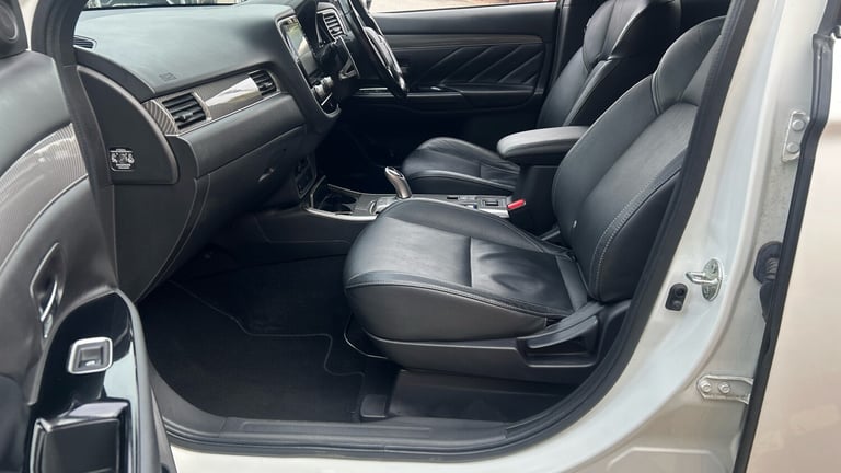2019 Mitsubishi Outlander 2.4 PHEV Dynamic Safety 5dr Auto Estate Estate Hybrid Automatic