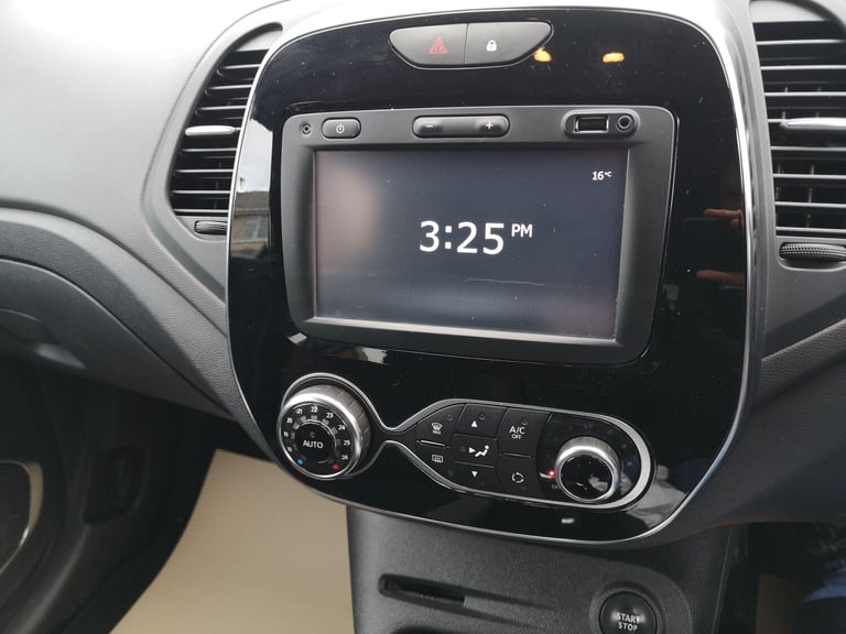 2017 Renault Captur 1.5 dCi ENERGY Dynamique S Nav Euro 6 (s/s) 5dr HATCHBACK Diesel Manual