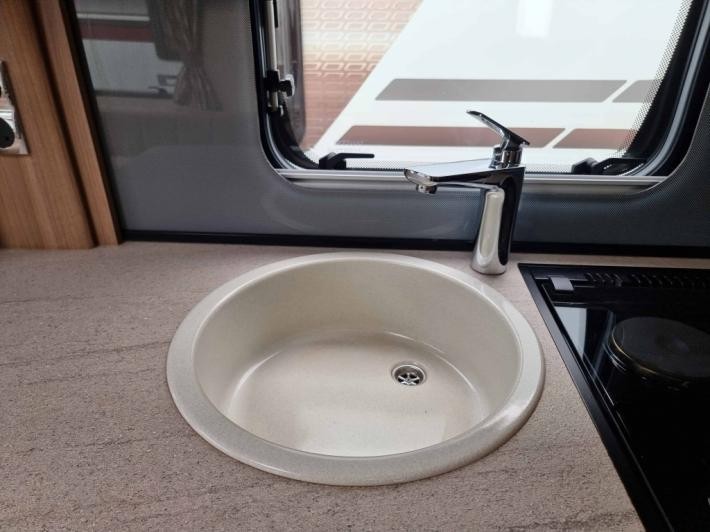 2015 Swift Challenger EVO 442 Used Caravan