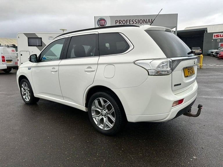 2014 Mitsubishi Outlander 0.0 PHEV GX 4H 5d 162 BHP Estate PETROL/ELECTRIC Semi Automatic
