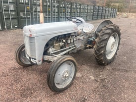 1954 Ferguson tef 20 diesel tractor