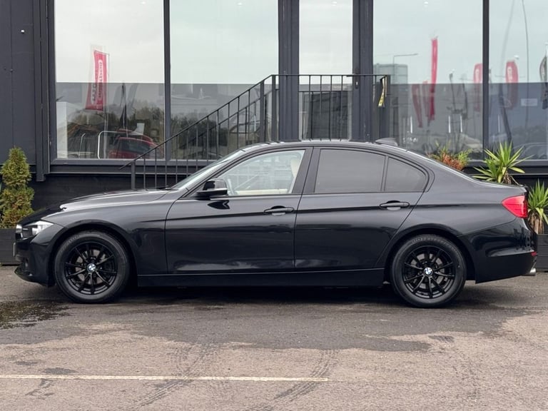 2013 BMW 3 Series 2.0 320d ED EfficientDynamics Business Saloon 4dr Diesel Auto Euro 5 (s/s)  Sal...