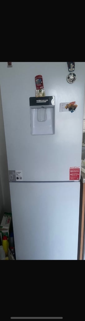 Fridge freezer 