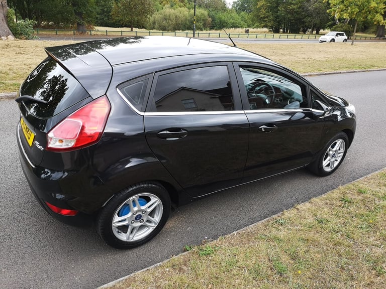 2013 Ford Fiesta Zetec 5 Door £35 Tax 1.2cc Low Miles 68k MOT Excellent 1st Car Bargain!!