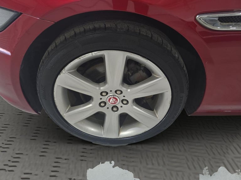 2017 Jaguar XE 2.0i Portfolio Auto Euro 6 (s/s) 4dr SALOON Petrol Automatic