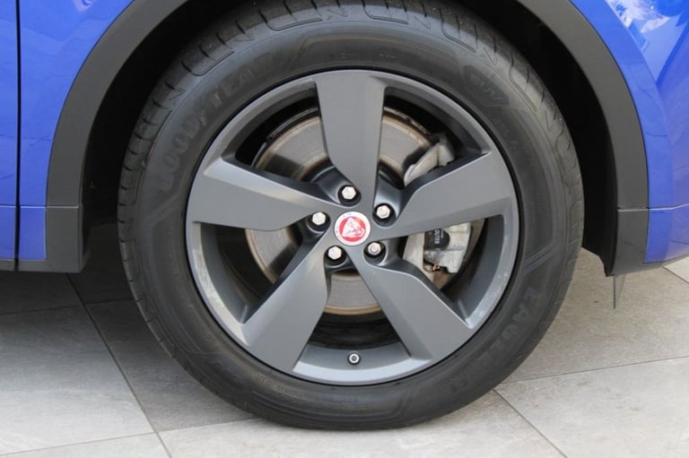 2019 Jaguar E-Pace 2.0 P200 R-Dynamic S SUV 5dr Petrol Auto AWD Euro 6 (s/s) (200 ps) ESTATE Petr...