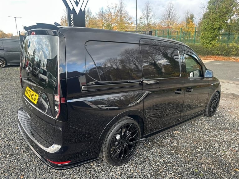 Volkswagen Caddy Maxi Wolfsburg Stealth Edition DSG Commerce Pro Euro 6