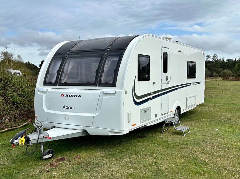 Touring Caravan with Motor Movers. 8ft wide! Perfect Condition