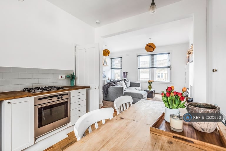 2 bedroom flat in Surrey Road, London, SE15 (2 bed) (#2620883)