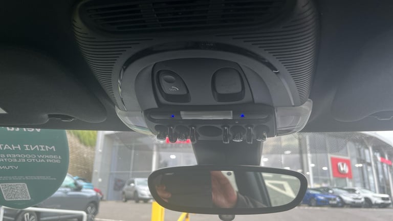 2020 MINI Hatch 135kW Cooper S Level 2 33kWh 3dr Auto Electric Hatchback Hatchback Electric Autom...