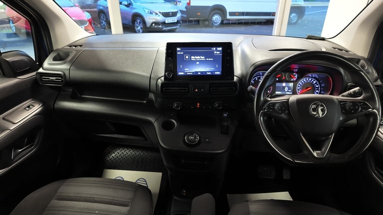 2020 Vauxhall Combo Life 1.2 Turbo 130 Energy 5dr AUTO PETROL 33000 MILES MPV Petrol Automatic