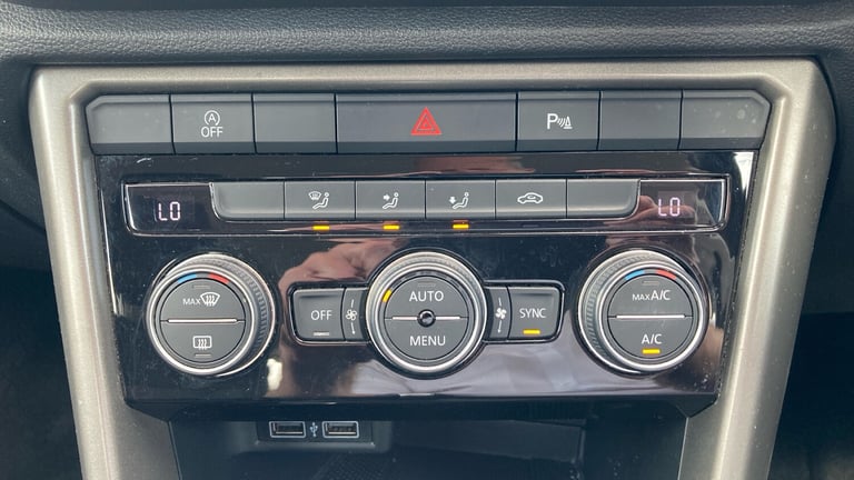 2020 Volkswagen T-Roc 1.5 TSI EVO SE 5dr DSG HATCHBACK PETROL Automatic
