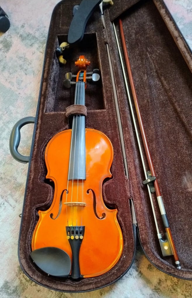 image for Loved 3/4 Violin Outfit for Sale - Violin, Bow, Case, Straps & Shoulder Rest