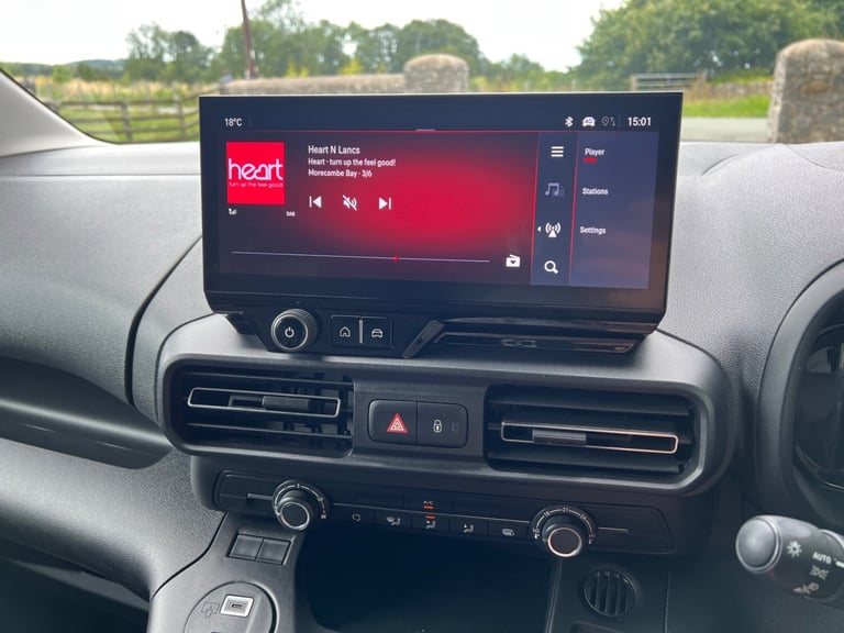 VAUXHALL COMBO CARGO 2300 1.5 TURBO D 130PS PRO L1 VAN 24 REG ONLY 2,300 MILES