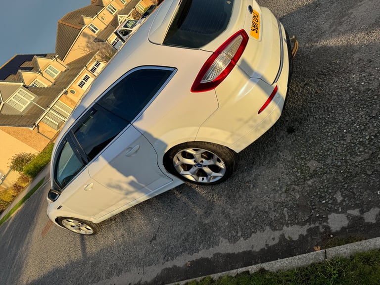 Ford, MONDEO, Estate, 2011, Manual, 1997 (cc), 5 doors