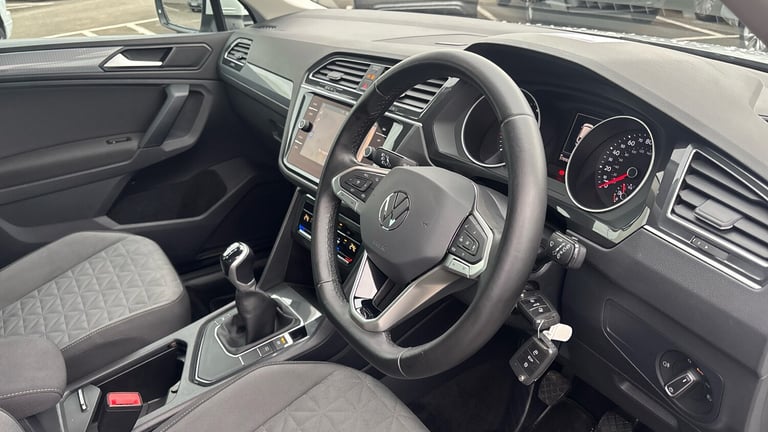 2021 Volkswagen Tiguan 1.5 TSI 150 Life 5dr Petrol Estate Estate Petrol Manual