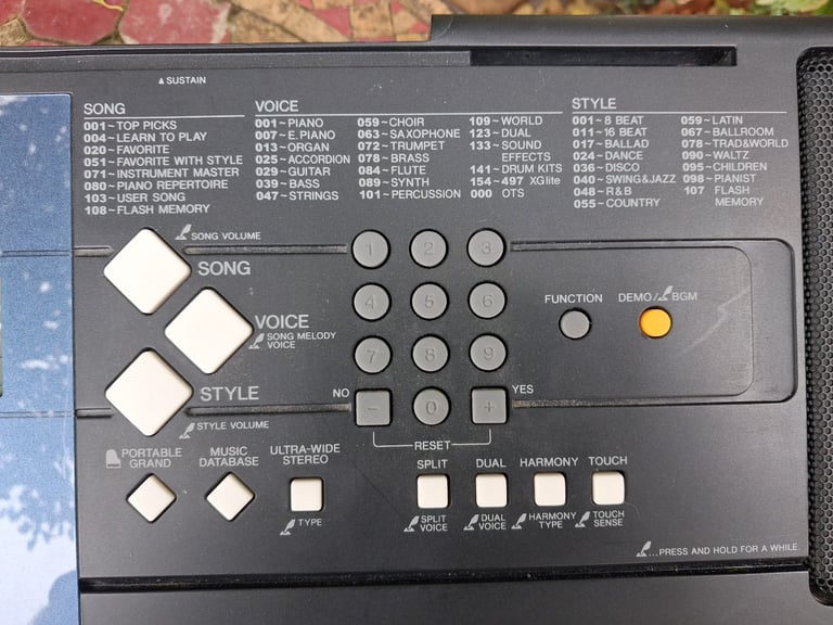 Yamaha PSR E333 Keyboard Workstation