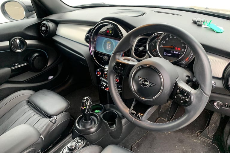 2022 MINI Hatch 1.5 Cooper Exclusive 5dr Auto Hatchback PETROL Automatic