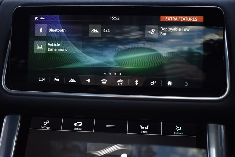 2021 Land Rover Range Rover Sport HSE SILVER+Panoramic Roof and Electric Deployable Tow Pack Esta...