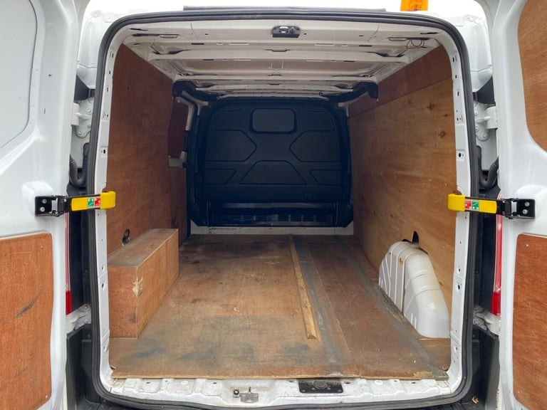 2018 Ford Transit Custom 2.0 300 EcoBlue Panel Van 5dr Diesel Manual L2 H1 Euro 6 (105 ps) PANEL ...
