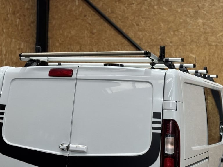 2016 Vauxhall Vivaro 1.6 CDTi 2900 BiTurbo ecoFLEX Sportive Crew Van Double Cab 5dr Diesel Manua ...