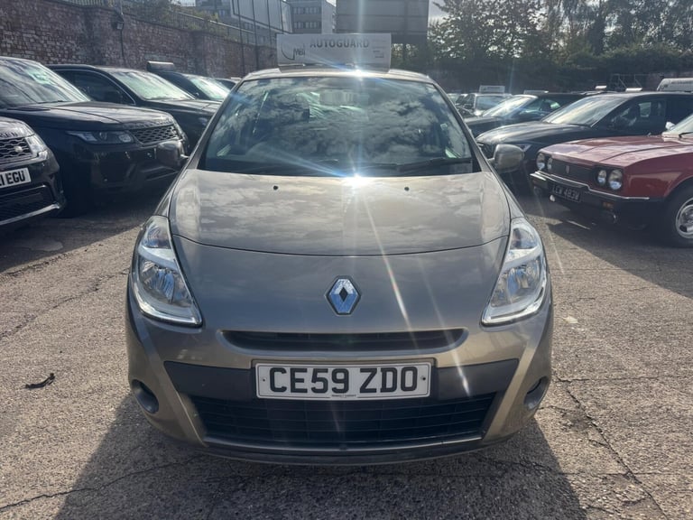 2009 Renault Clio 1.6 VVT Expression Auto Euro 5 5dr HATCHBACK Petrol Automatic