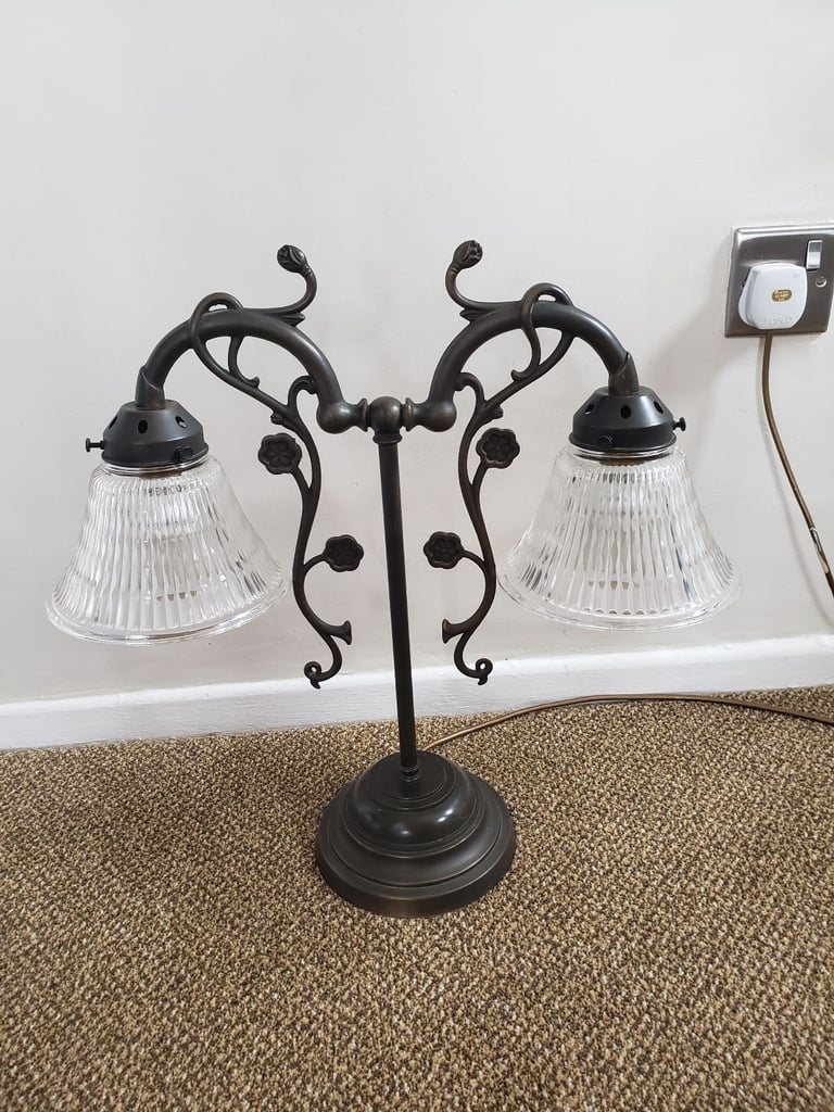 image for Brass table lamp 