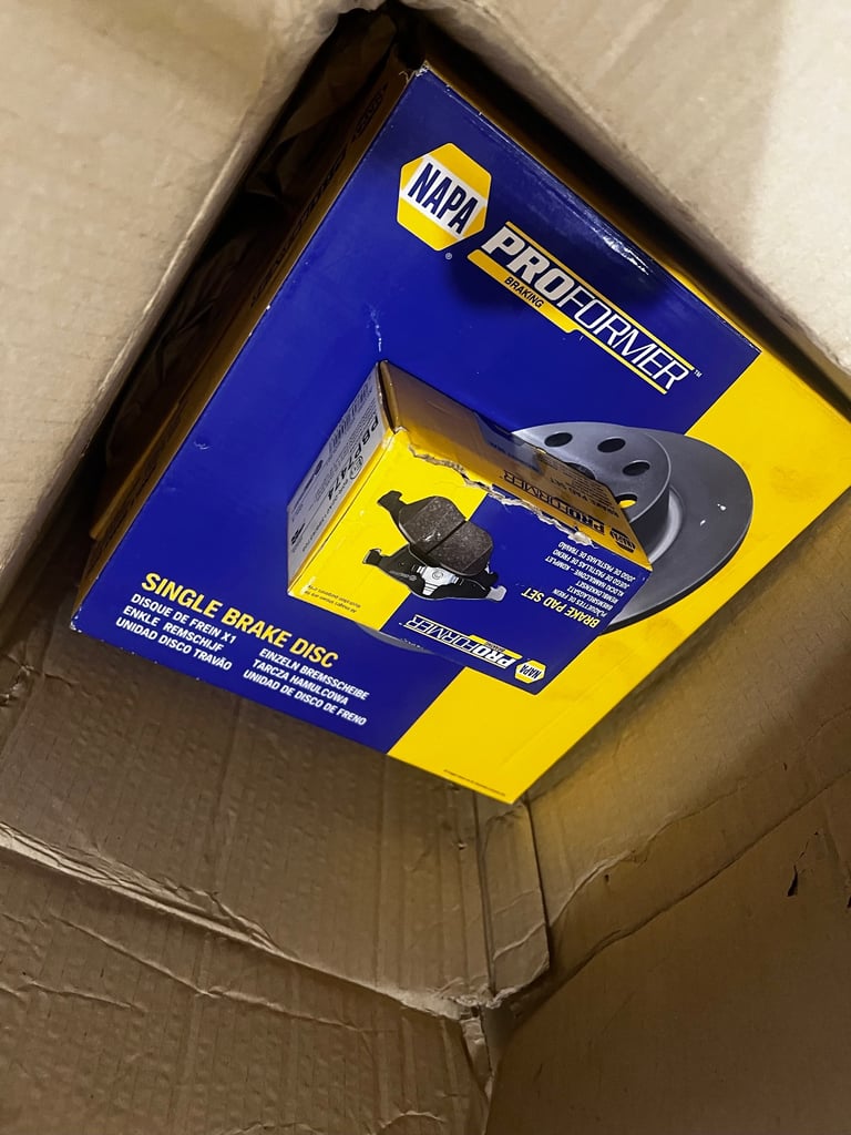 Honda mk7 rear discs & pads  5 stud 