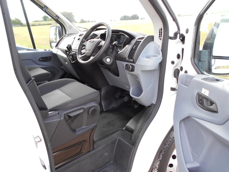 2016 FORD TRANSIT 460 SEVENTEEN SEAT EXTRA LONG WHEEL BASE ( XLWB ) MINIBUS