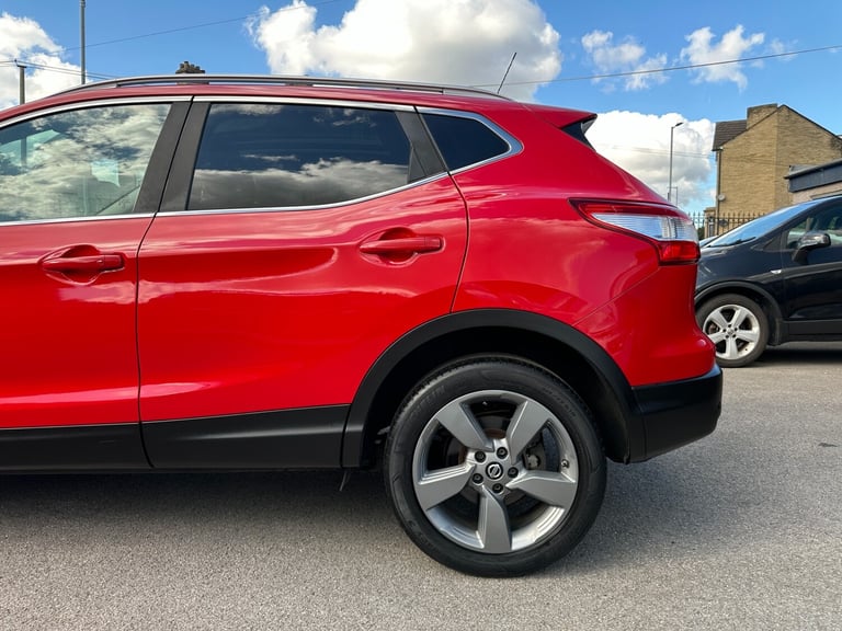 2016 Nissan Qashqai 1.5 dCi N-Tec+ 5dr HATCHBACK Diesel Manual