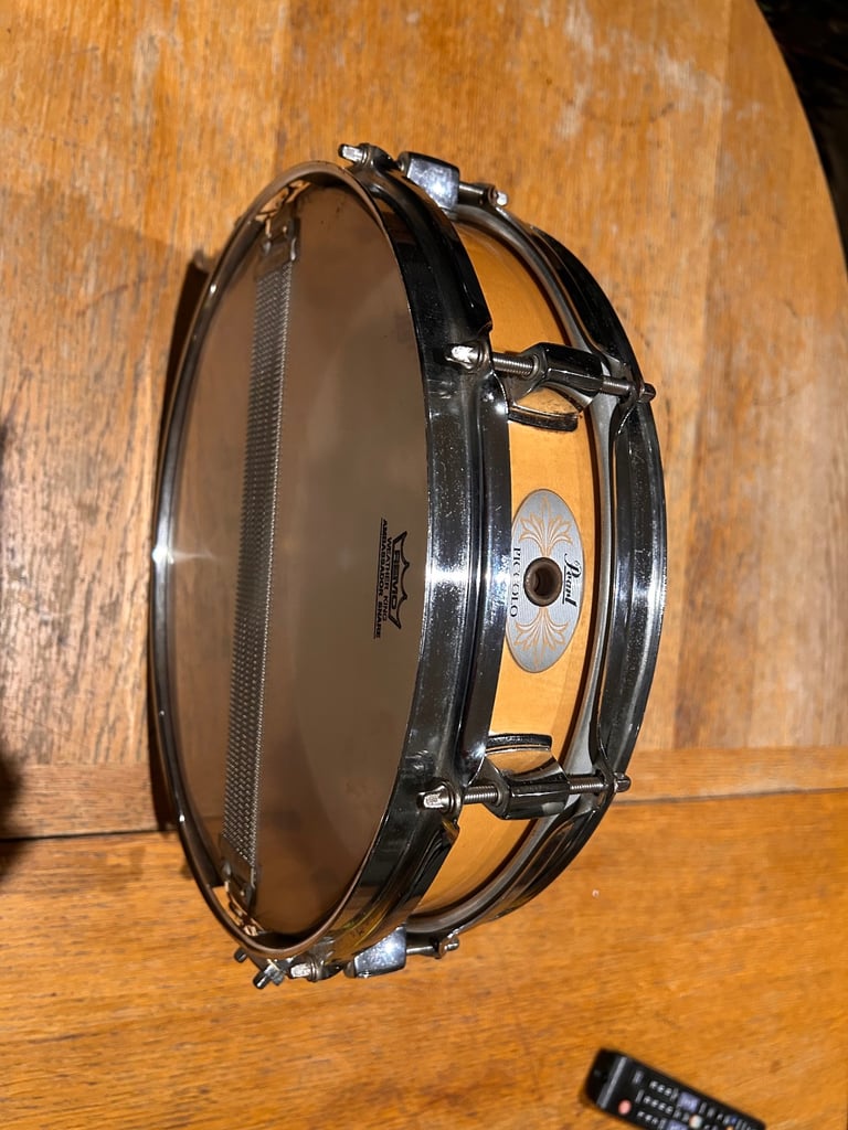 Pearl Piccolo 13x3” Maple snare drum