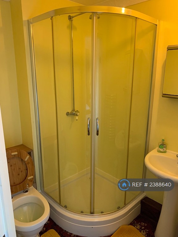 1 bedroom in Wensum Valley Close, Norwich, NR6 (#2388640)