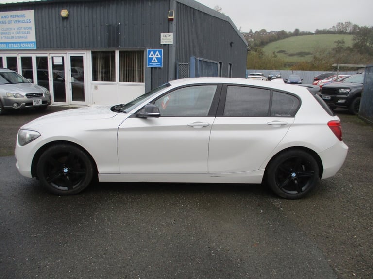 2013 BMW 1 Series 116d EfficientDynamics 5dr HATCHBACK Diesel Manual