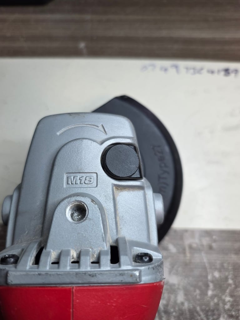Milwaulkee 4 inch angle grinder body only
