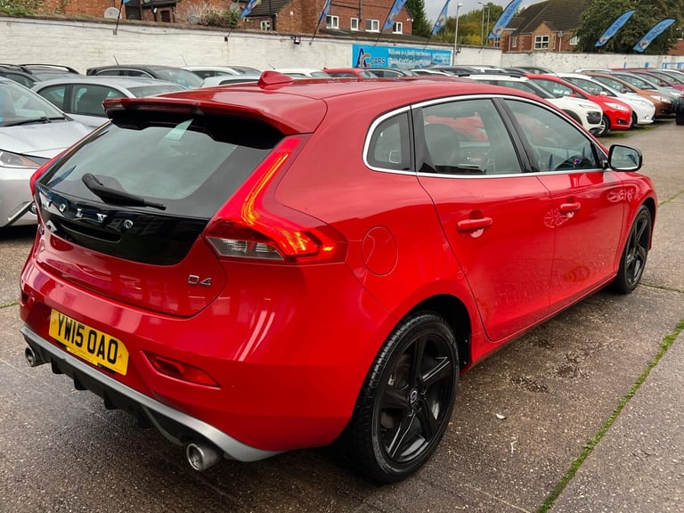 2015 Volvo V40 2.0 D4 R-Design Nav Hatchback 5dr Diesel Manual Euro 6 (s/s) (190 ps) HATCHBACK Di...