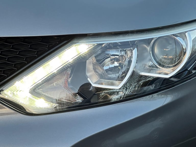 2014 Nissan Qashqai 1.2 DIG-T Acenta Premium 2WD Euro 5 (s/s) 5dr HATCHBACK Petrol Manual