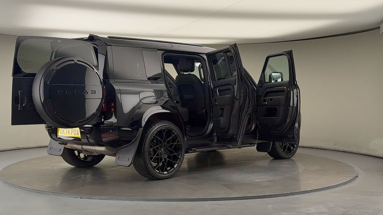 2024 Land Rover Defender 3.0 D250 X-Dynamic HSE 110 5dr Auto ESTATE DIESEL Automatic