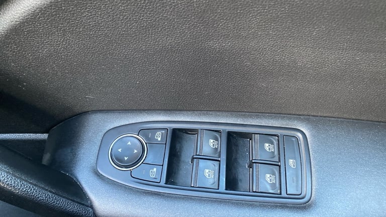 2022 Renault Captur 1.6 E-TECH Hybrid 145 Iconic Edition 5dr Auto Hybrid